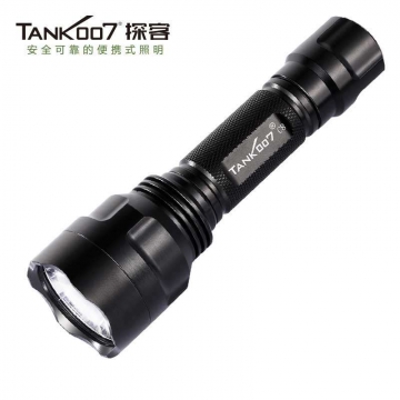 C8超亮戶外戰(zhàn)術(shù)手電筒照明LED手電進(jìn)口CREE..